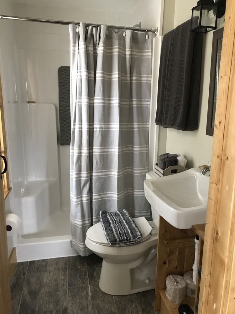Cabin 2 Shower